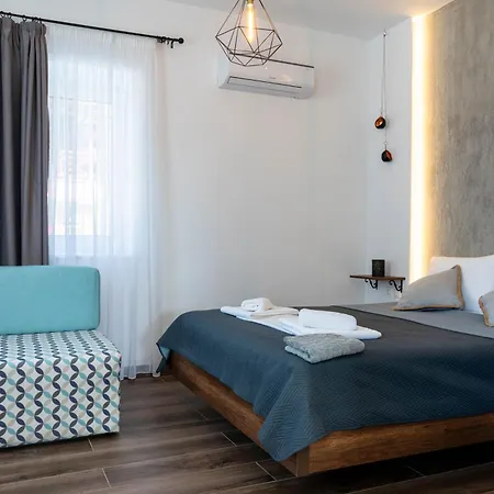 Aigli Luxury Studios Nea Roda Exterior photo