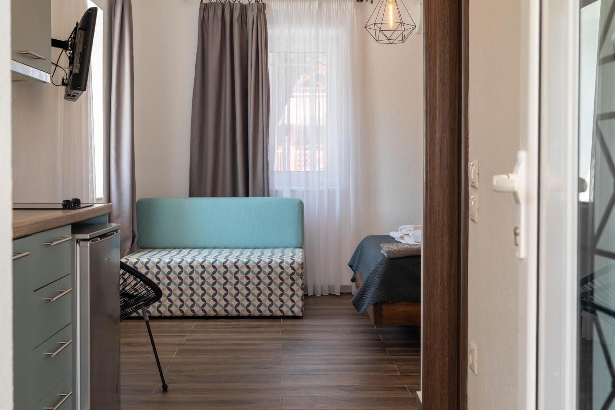 Aigli Luxury דירה *